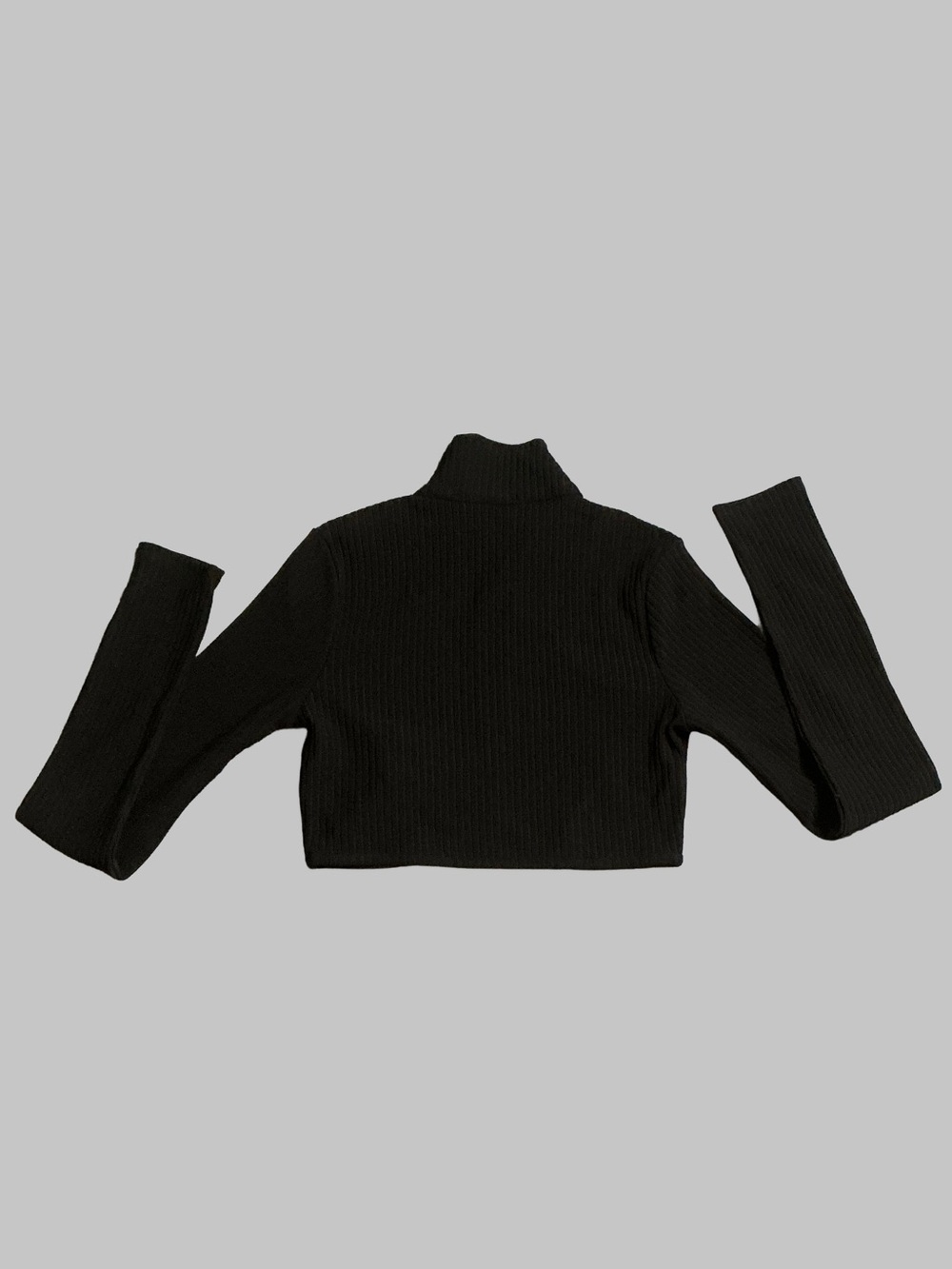 Forever 21 Front Zip Cropped Pullover - Black NWT - Picture 4 of 8